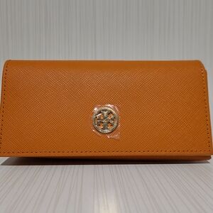 Tory Burch Sunglass Case with Dust Cover